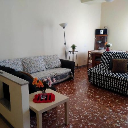 Happy House Mare Di Roma Villa ลิโด ดิ ออสเตีย ภายนอก รูปภาพ