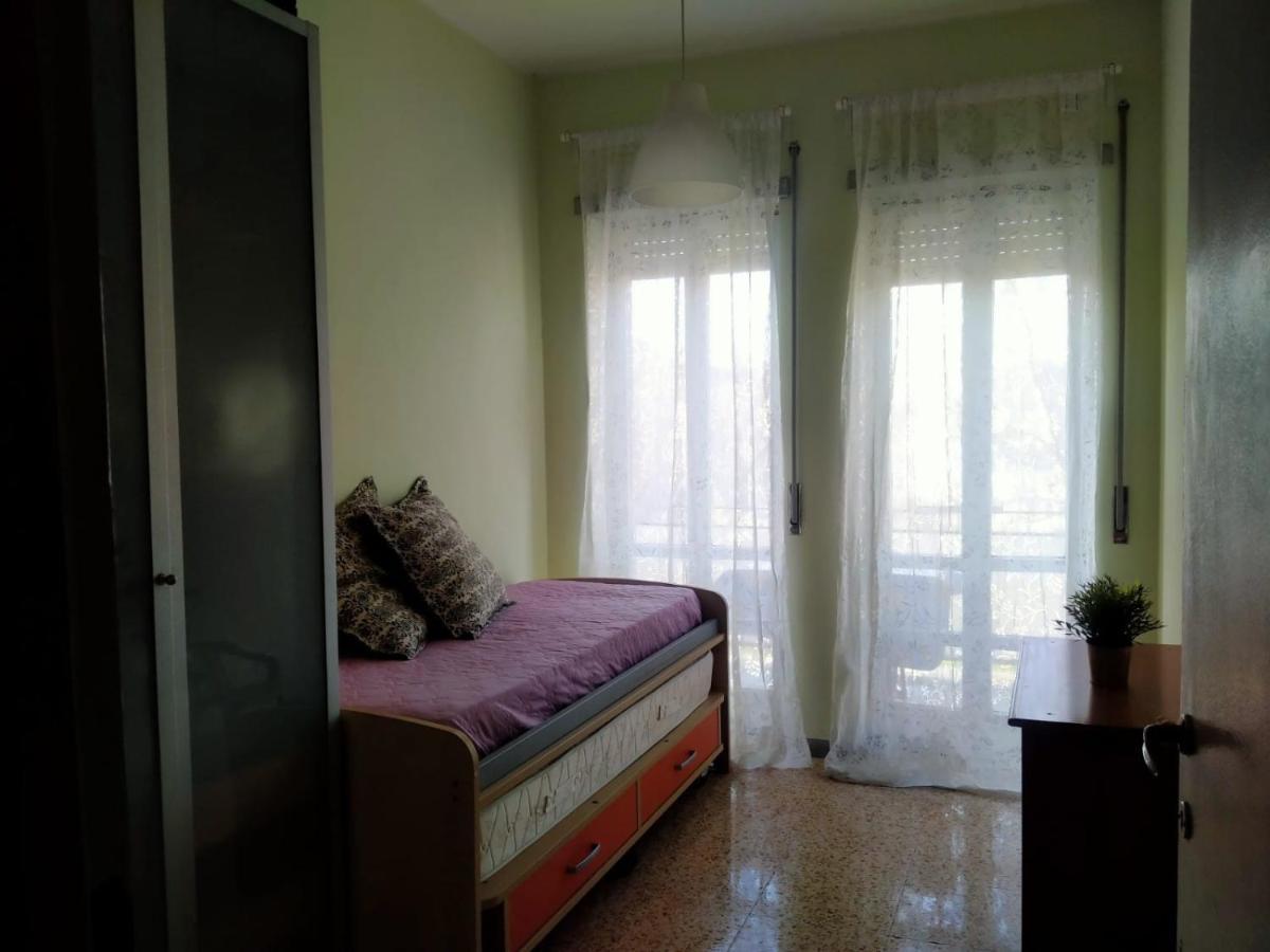 Happy House Mare Di Roma Villa ลิโด ดิ ออสเตีย ภายนอก รูปภาพ