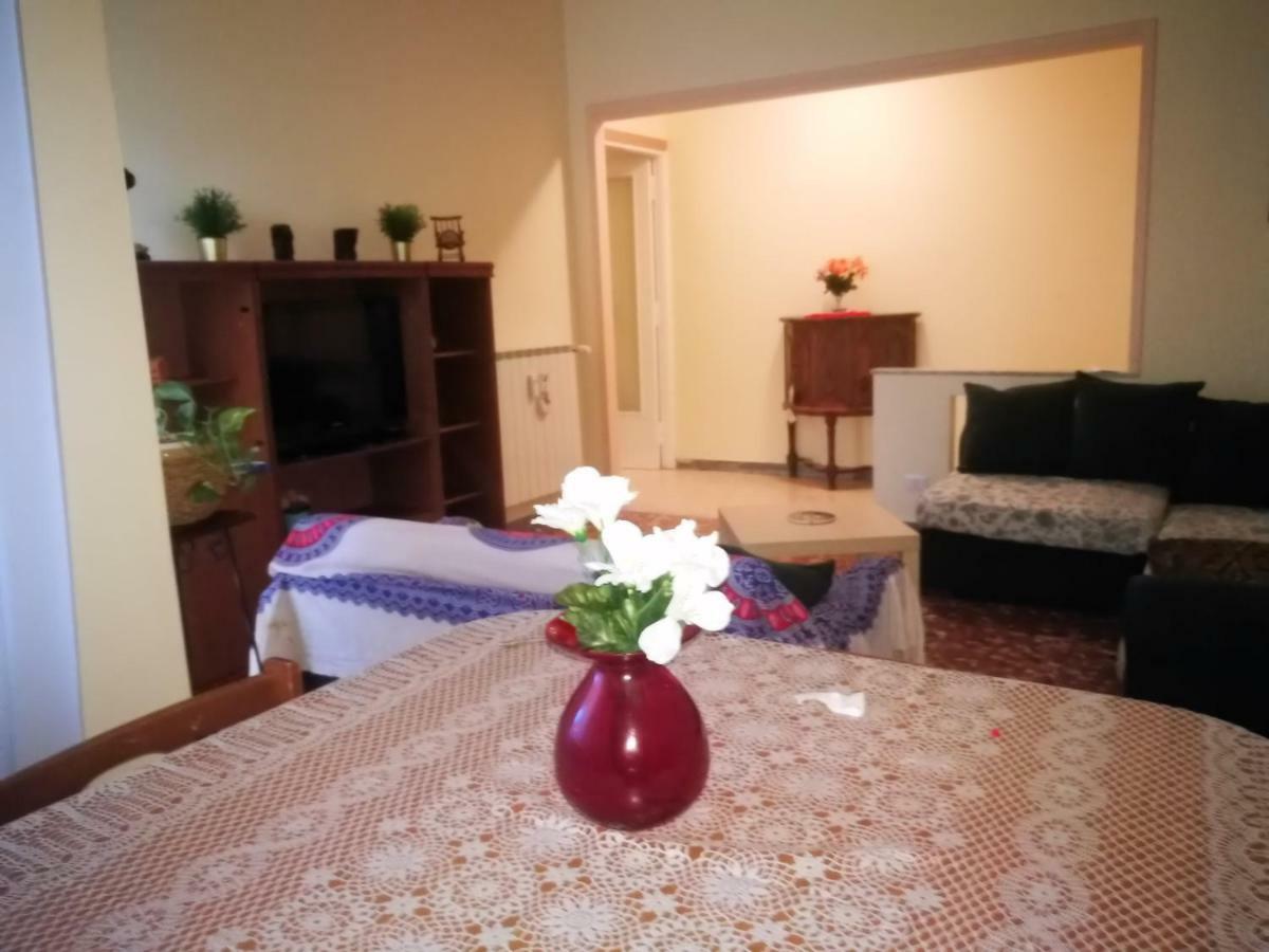 Happy House Mare Di Roma Villa ลิโด ดิ ออสเตีย ภายนอก รูปภาพ